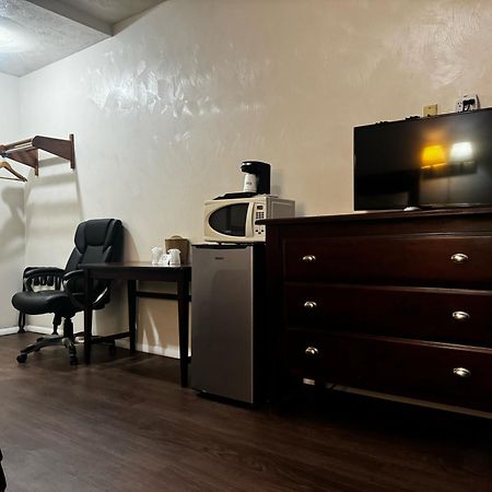Heritage Inn Юниънтаун Екстериор снимка